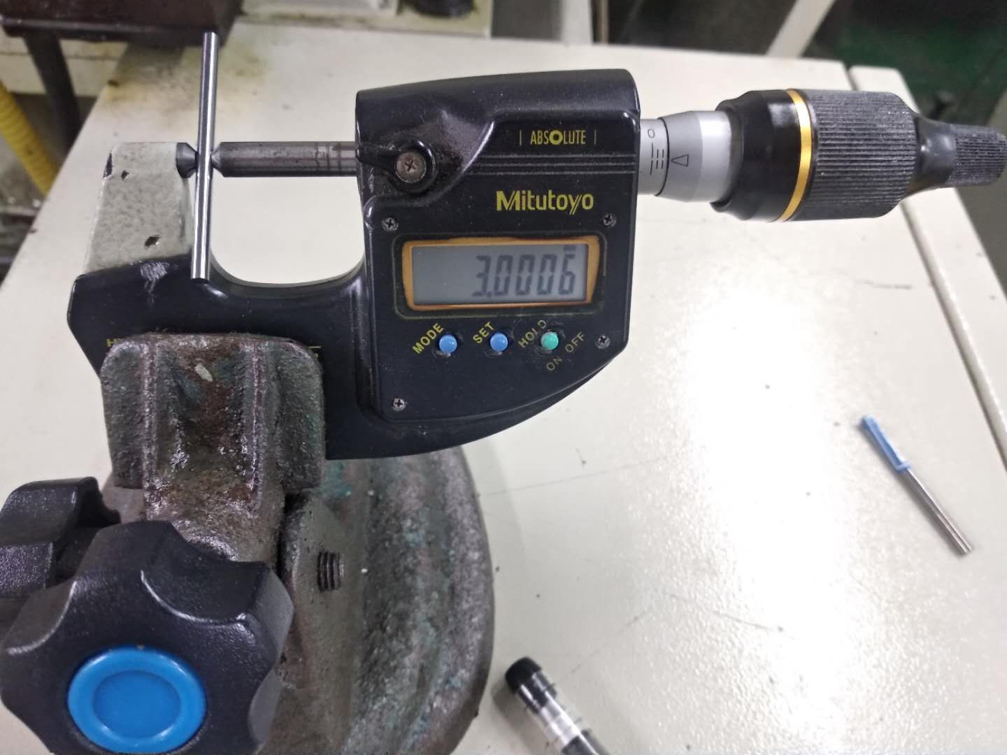 日本三丰万分尺